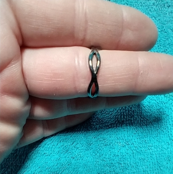 Black purple stone ring - Picture 5 of 7